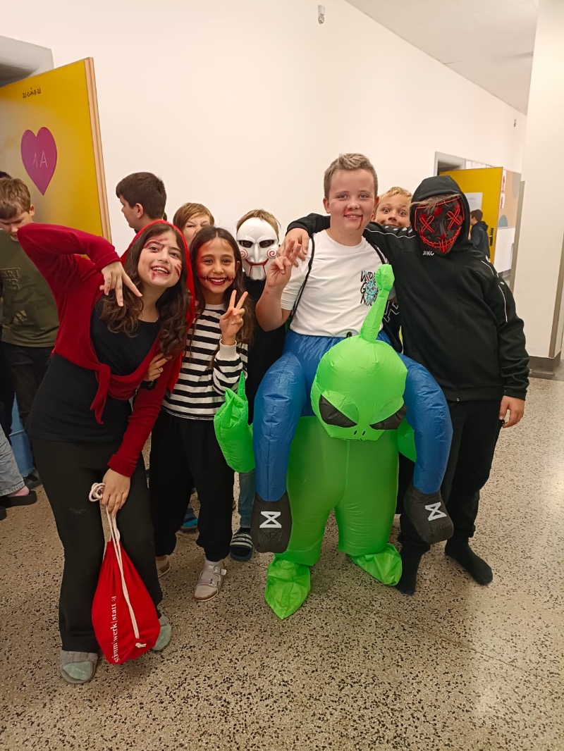 Halloween1.jpg