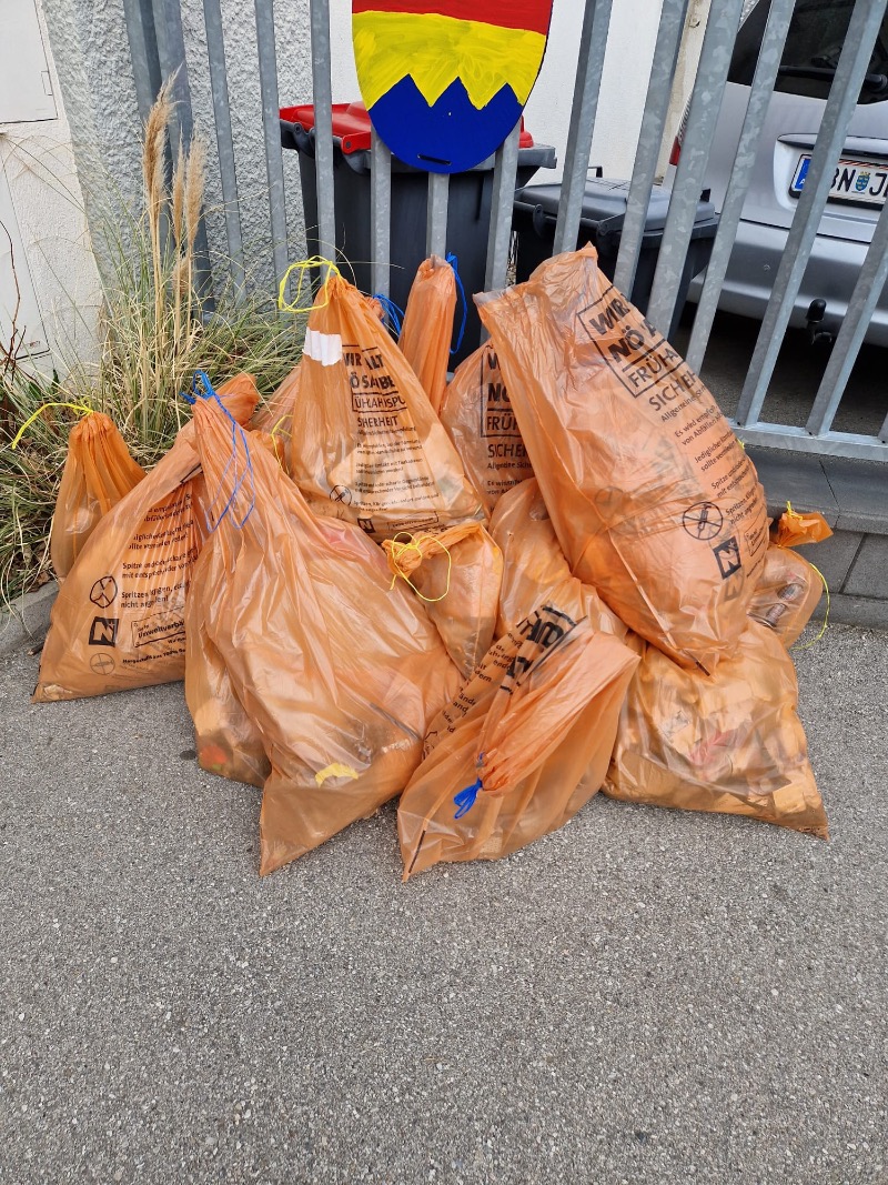 stop littering 5.jpg
